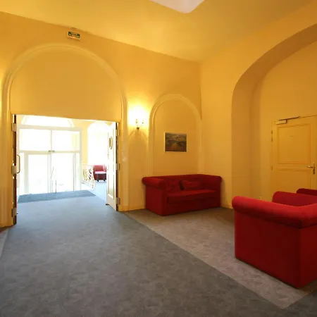 La Bourboule, 2 Pièces, 4 Personnes - Fr-1-608-116 *